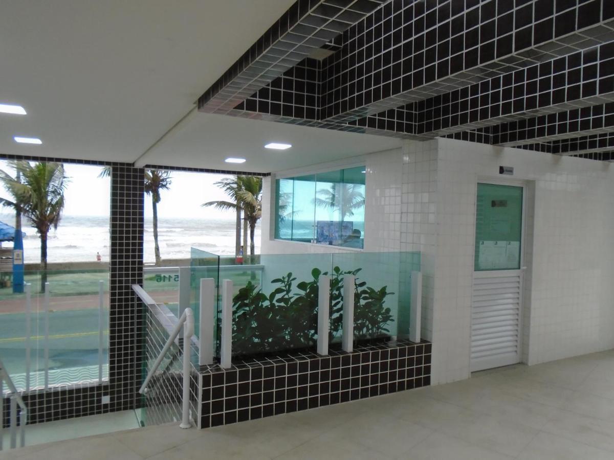 Apartamento Em Mongagua, Frente Ao Mar Bagian luar foto